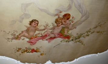 Angels, ceiling of B. & B. Bellefontaine, Pa. (photo R.E.)