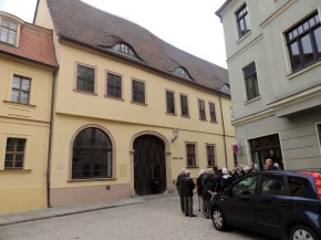 Handel Hause. Handel Hause.